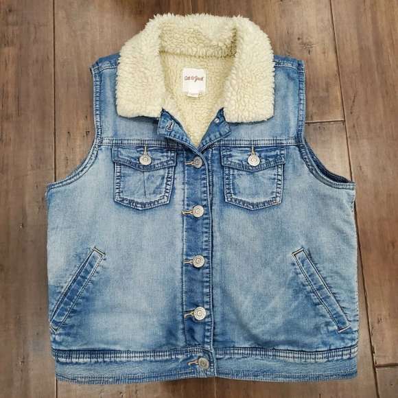 Cat & Jack Other - Cat and Jack Sherpa lined denim vest Big Girls size XL 14/16 Faux fur Big girls